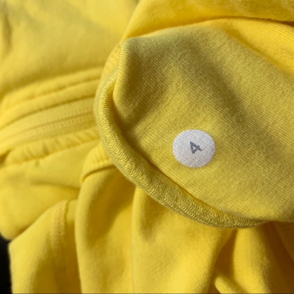 Lululemon Jacket - Picture 8 of 8